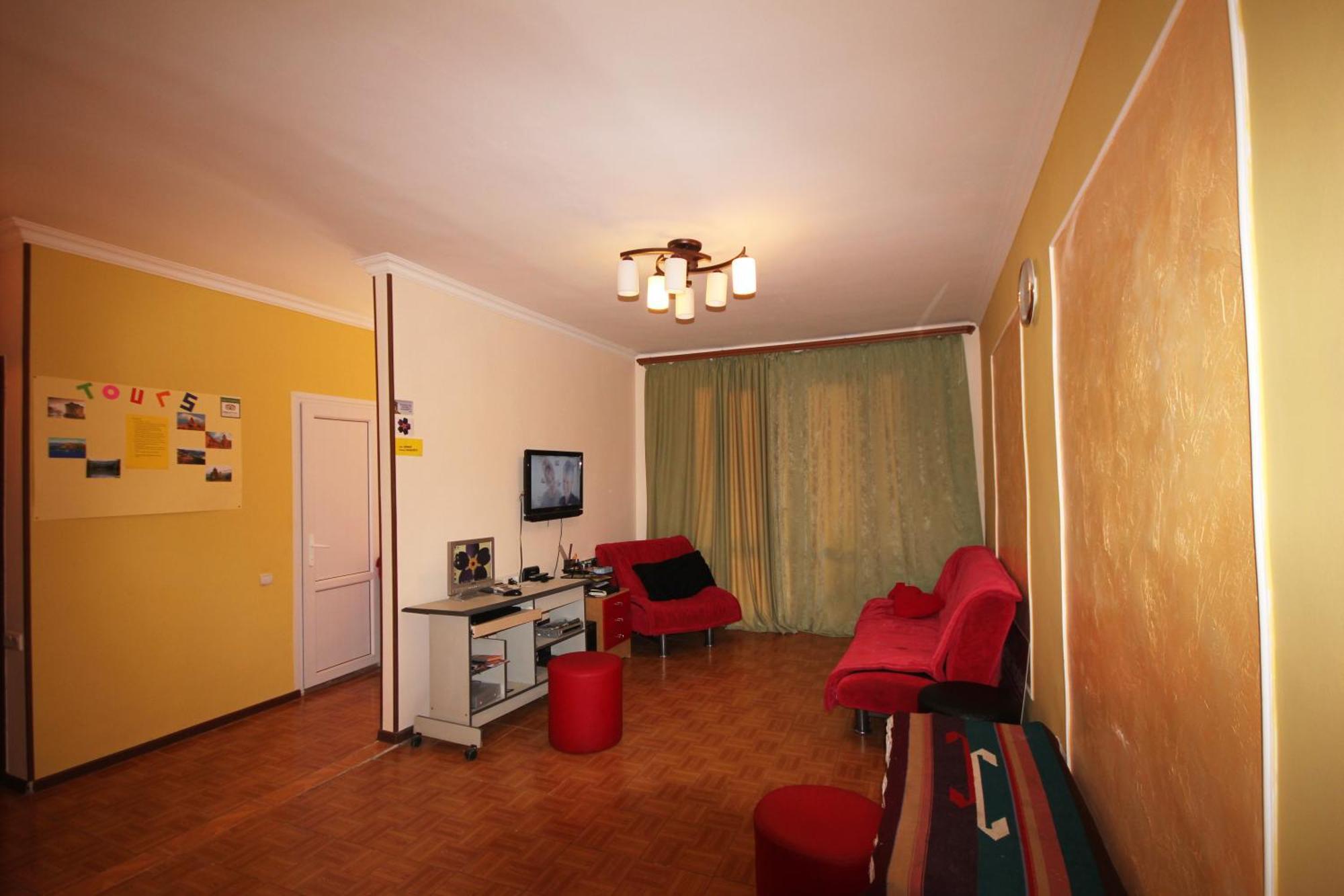 Center Hostel And Tours Jereván Kültér fotó