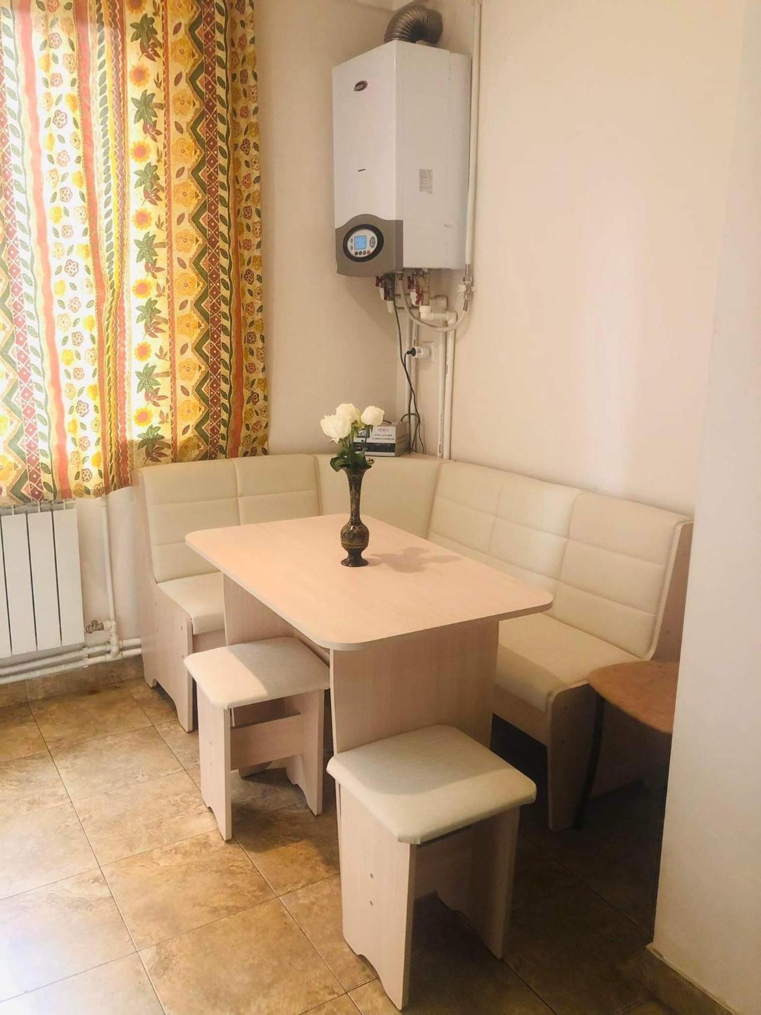 Center Hostel And Tours Jereván Kültér fotó